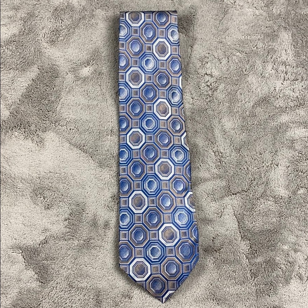 Courage Tie